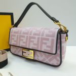 Фото Сумка-клатч Fendi Baguette G5856