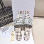 Фото Шлепанцы Dior Dway G6023