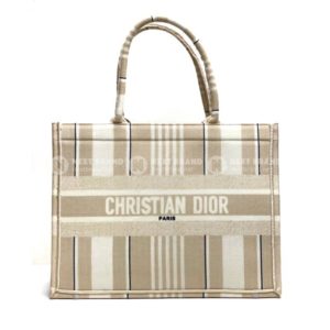 Фото Сумка Dior Book Tote G6136