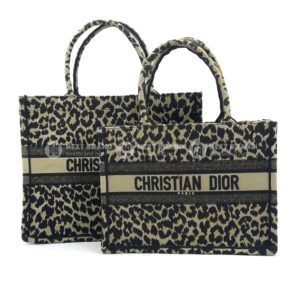 Фото Сумка Dior Book Tote V4313