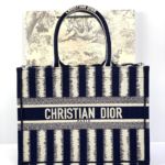 Фото Сумка Dior Book Tote M3941