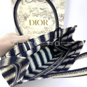 Фото Сумка Dior Book Tote M3941