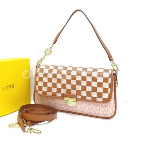 Фото Сумка Michael Kors Bradshaw Medium M3992