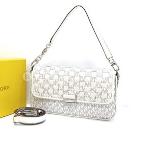 Фото Сумка Michael Kors Bradshaw Medium M3990