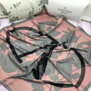 Платок Valentino G6553