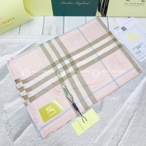 фото Палантин Burberry N8858