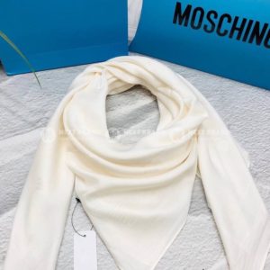 Фото Палантин Moschino M4145