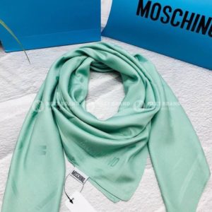 Фото Палантин Moschino M4146