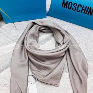 Фото Палантин Moschino M4141