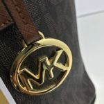 Фото Сумка Michael Kors V4620