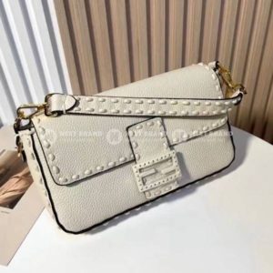 Фото Сумка-клатч Fendi Baguette G6913