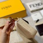 Фото Сумка-клатч Fendi M4310