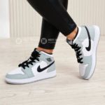 Фото Кроссовки Nike Dunk High V4810