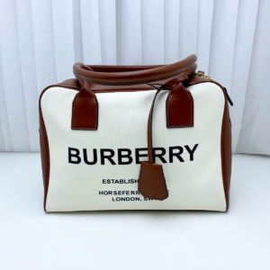 фото Сумка Burberry N11351