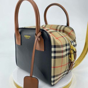 фото Сумка Burberry N12318