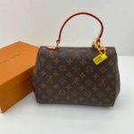 фото Сумка Louis Vuitton N13401