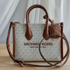 фото Сумка Michael Kors N14666