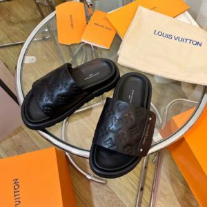 фото Шлепанцы Louis Vuitton N14709