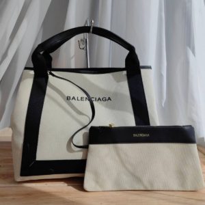 фото Сумка Balenciaga N15827