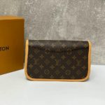 фото Сумка Louis Vuitton N17439