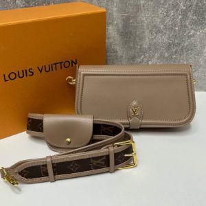 фото Сумка Louis Vuitton N17878