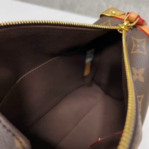 фото Сумка Louis Vuitton N18239