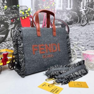 фото Сумка Fendi W5480