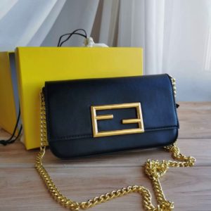 Фото Сумка Fendi Baguette G8539