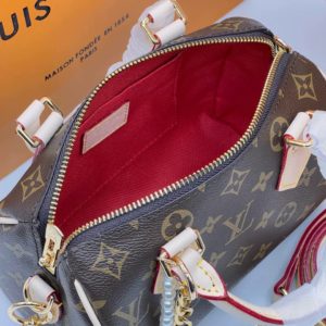фото Сумка Louis Vuitton W7392