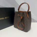 фото Сумка Michael Kors W7576
