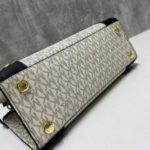 фото Сумка Michael Kors W7614