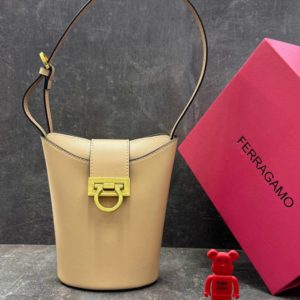 фото Сумка Ferragamo W7960