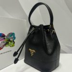 фото Сумка Prada W7990