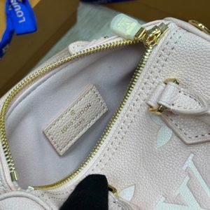 фото Сумка Louis Vuitton W8053