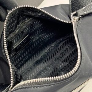 фото Сумка Prada W8080